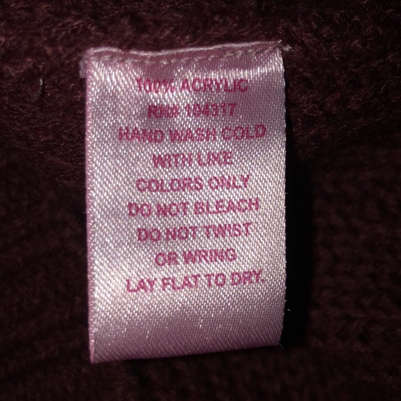 Derek Heart Maroon Sweater. L - Picture 6 of 6